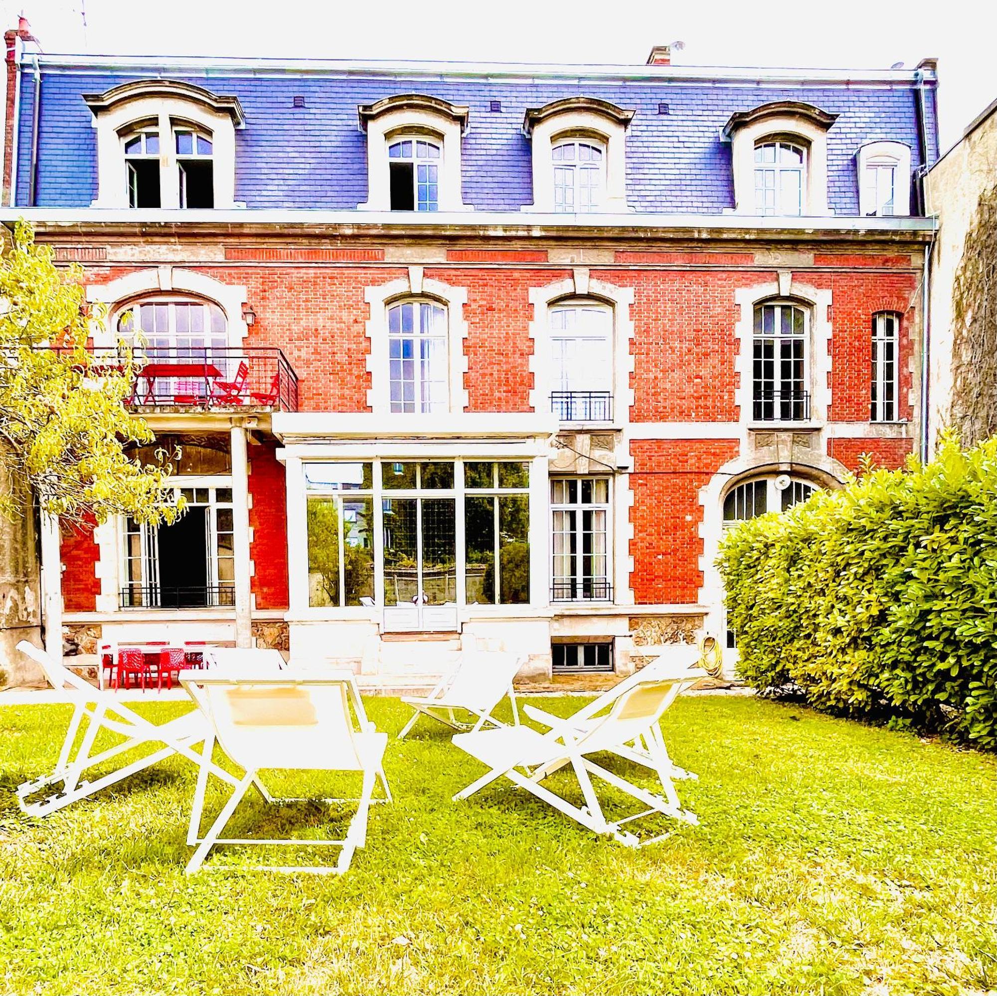 The Gorgeous Hyper Center Private Garden Apartment Reims Exterior foto